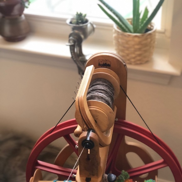 Meet Your Posher!! - Picture 6 of 7